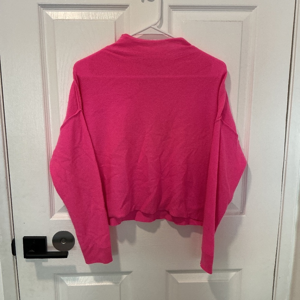 Pink sweater, size xxs, turtleneck.